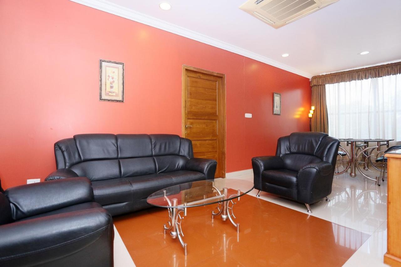 Capital O 45944 Club 7 Ξενοδοχείο Tiruvalla Εξωτερικό φωτογραφία